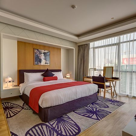 Royal Continental Hotel Dubai Luaran gambar